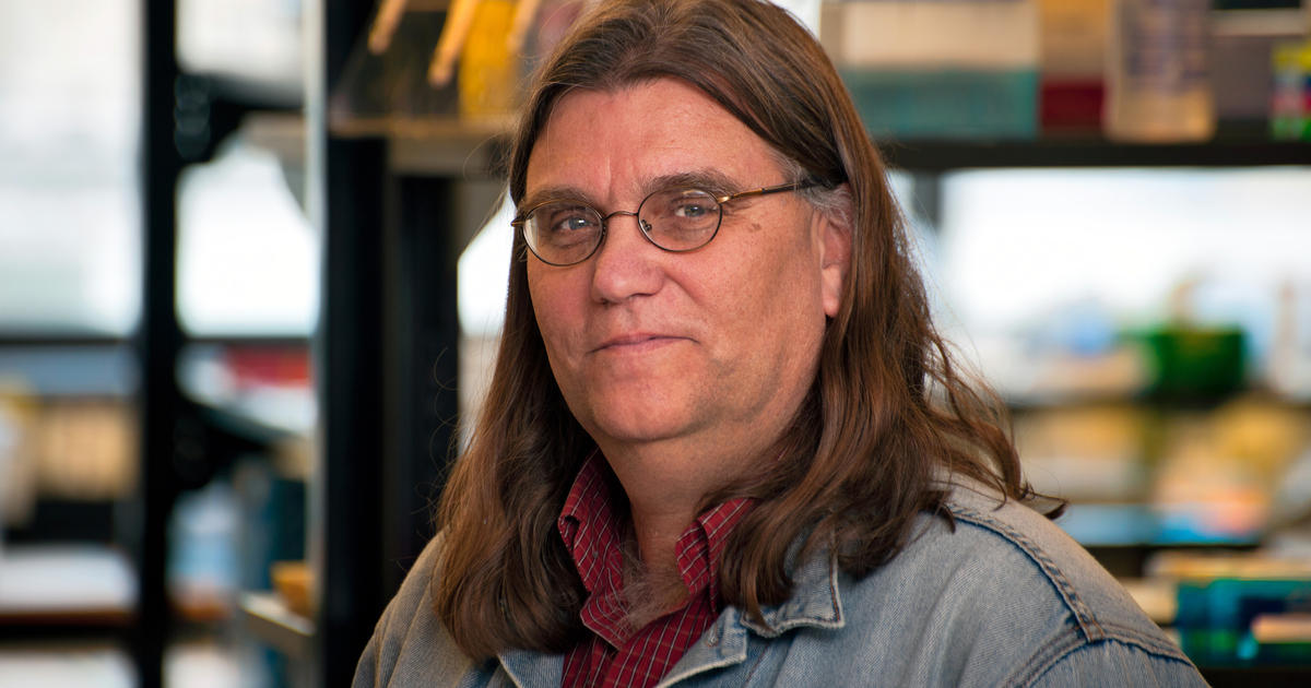 Photo of Robert Desalle PHD